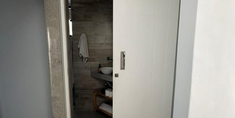 71010686-3203-4cbc-94a1-a9420257d38e