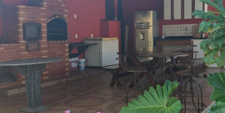 8b808d34-c6f5-4b33-bdf9-53727feb3468