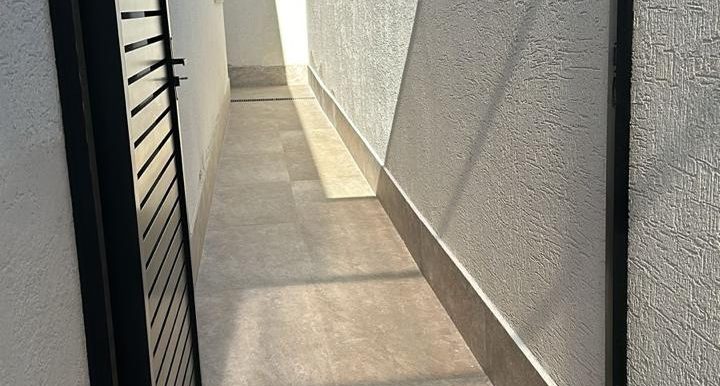 bf3e70b8-5a4e-45d9-a36d-2833075c1347