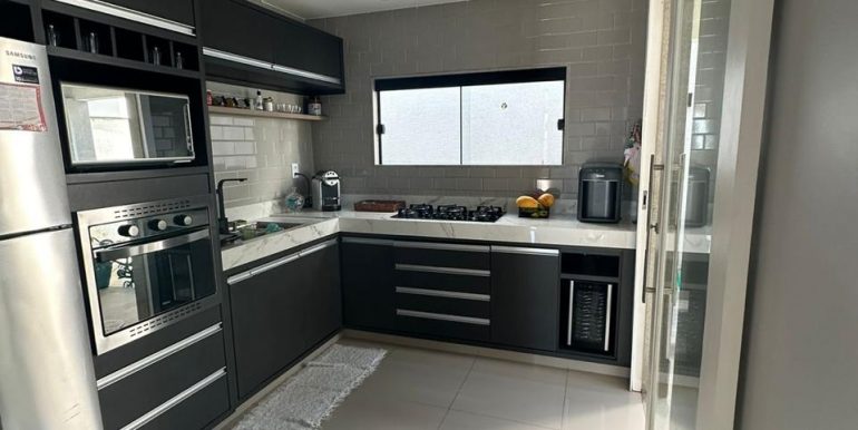 fcdcf8f7-48e7-408f-9d42-3effa02ceb35