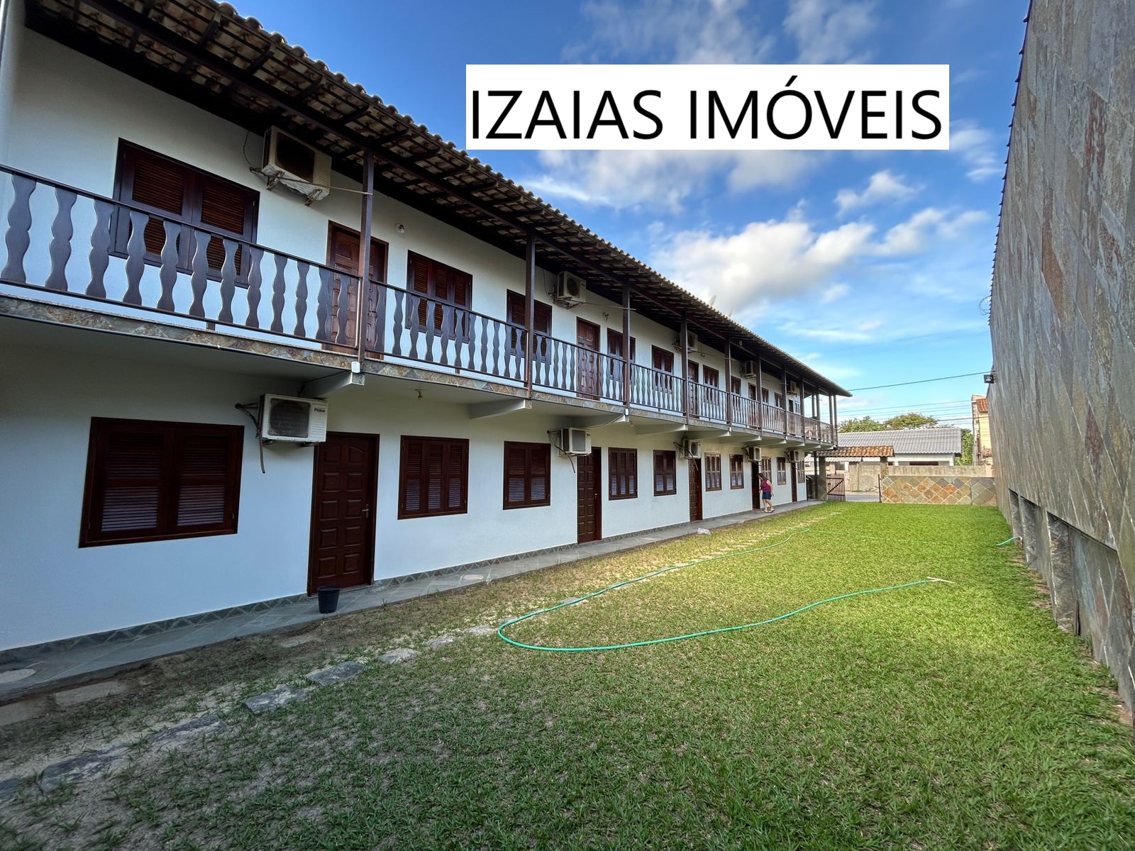 COD 394: POUSADA PRÓXIMA A PRAIA – SAQUAREMA.