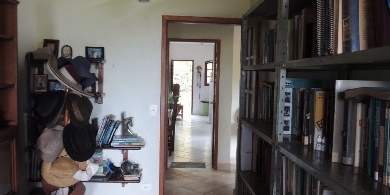 350b773f-c63e-4db7-b829-a80de1d79dc1