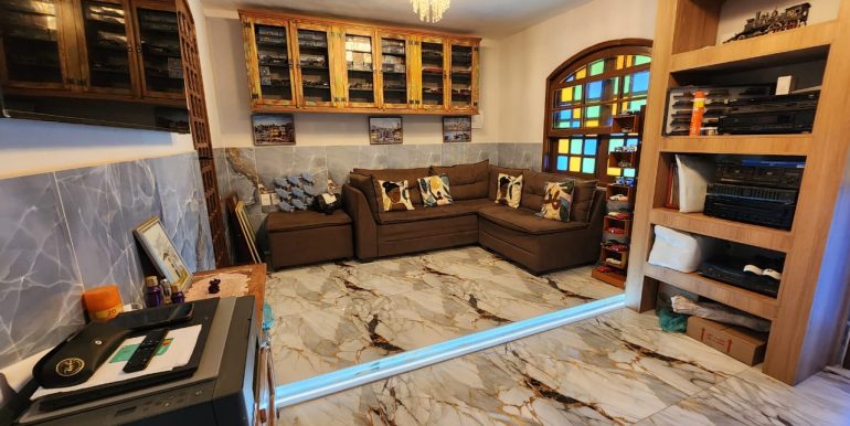 3165e769-7566-41c2-9a98-15e05a213c3a