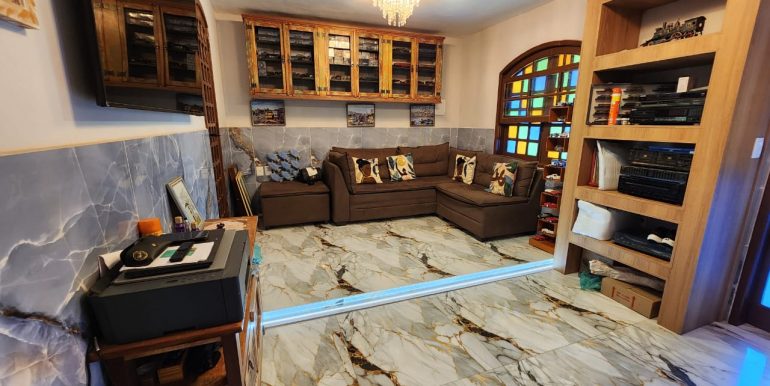 af0bf069-0d2b-439c-9df6-1ca3c1379321