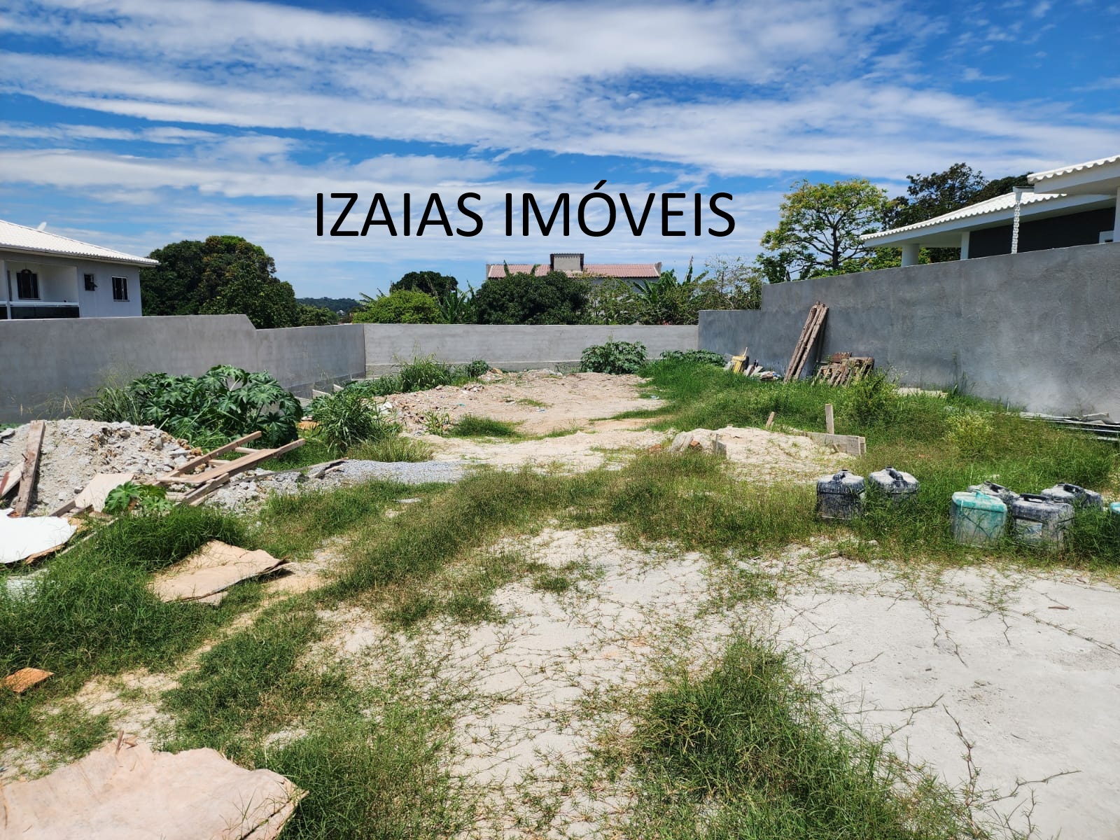 COD 346: ÓTIMO TERRENO PLANO PRÓXIMO AO CENTRO DE BACAXÁ – SAQUAREMA.