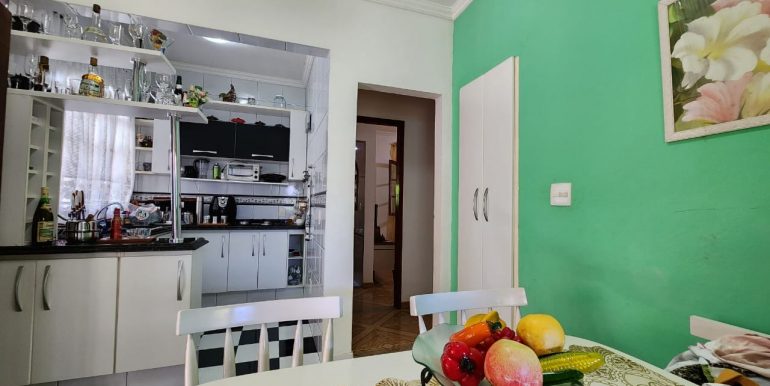 74F8AD3B-1ECB-4852-A08A-050C9A914F61