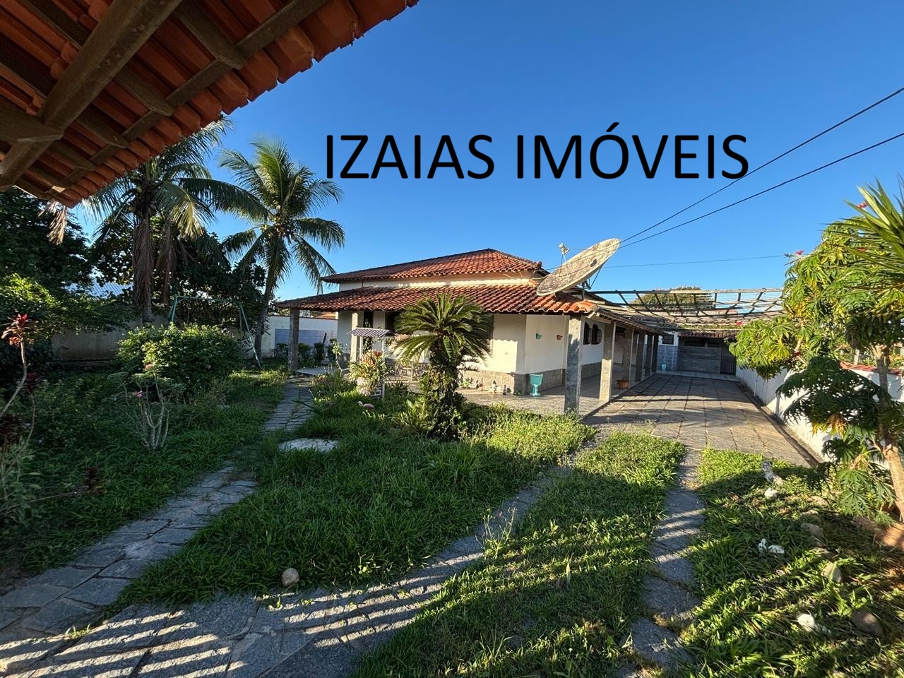 COD 438: LINDA CASA COM PISCINA EM VILATUR – SAQUAREMA.