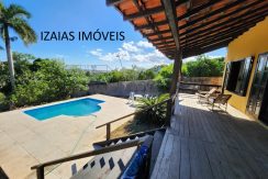 COD 476: LINDA CASA COM PISCINA COM VISTA PARA A LAGOA – SAQUAREMA.