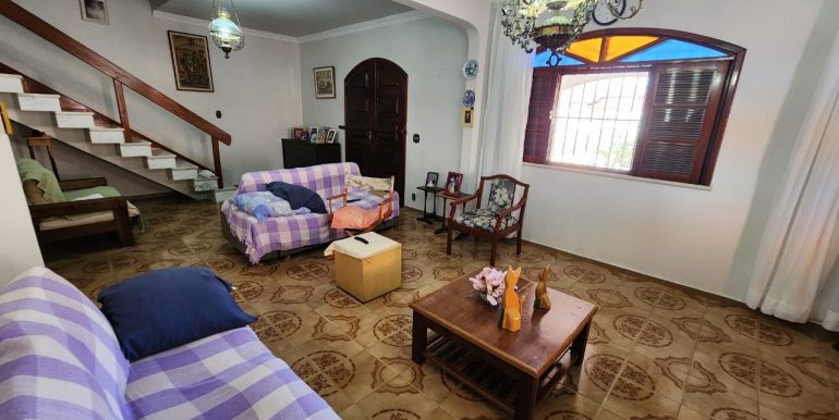 BAIXO (4)