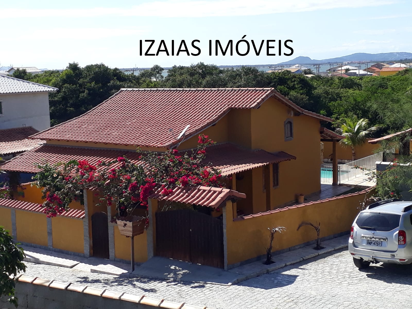 COD 307: LINDA CASA EM CONDOMÍNIO – ARRAIAL DO CABO.